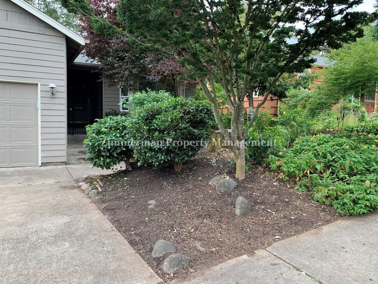 1757 Oak Patch Rd - Photo 2 of 26