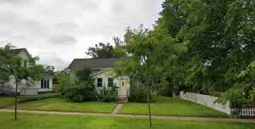 featured image of 809 Broadway St