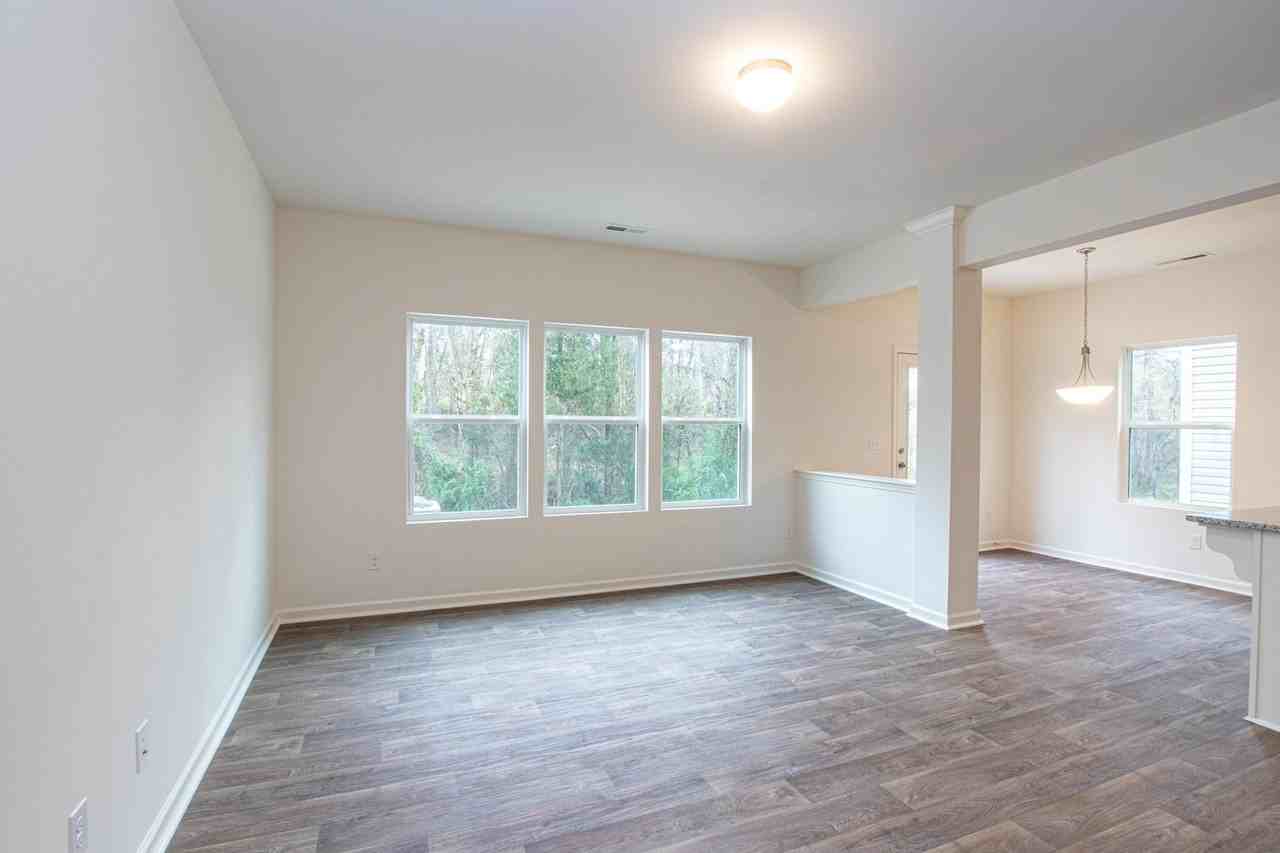 14082 Clayborn St - Photo 3 of 30