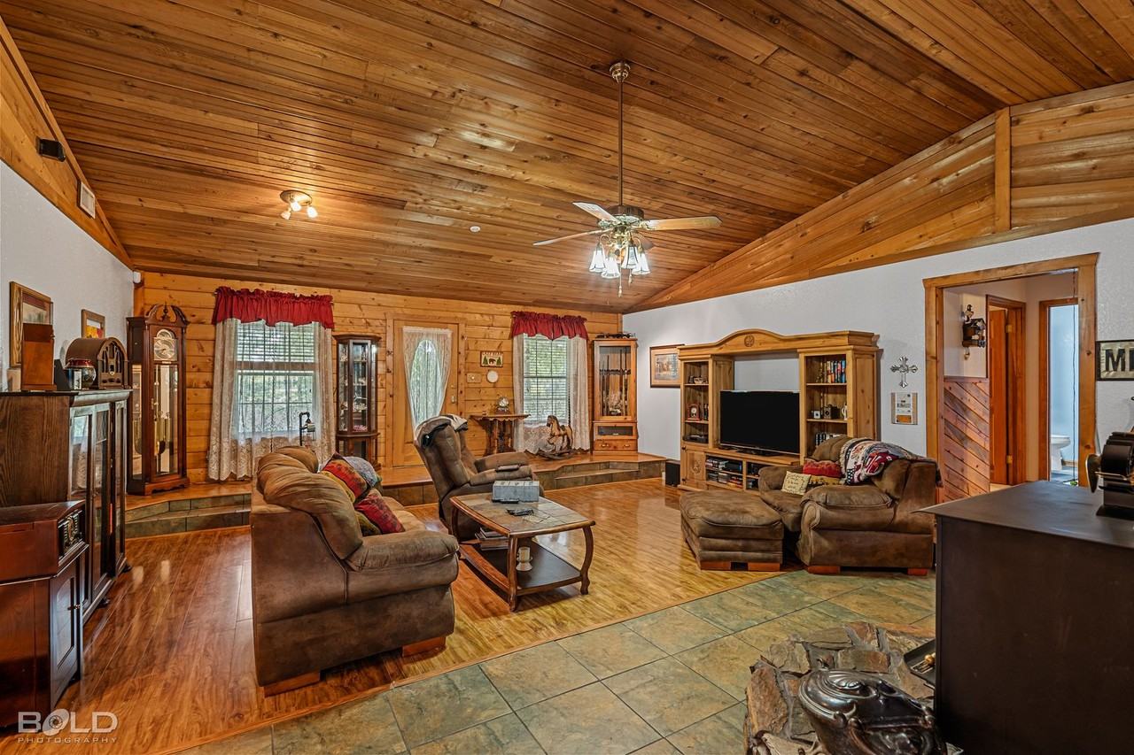 10902 Woolworth Rd - Photo 5 of 14