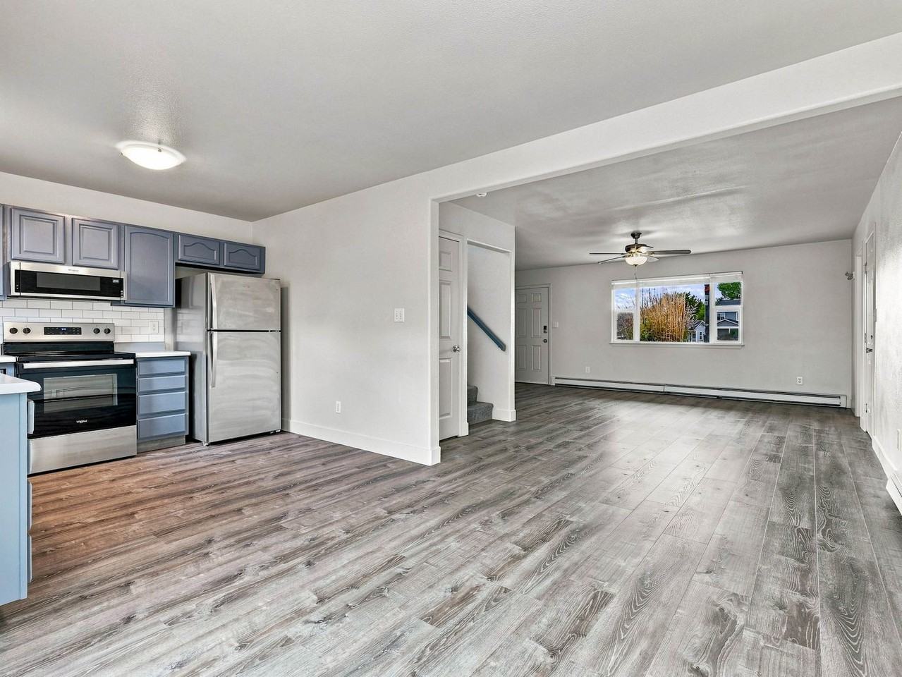 566 Placer St - Photo 6 of 11