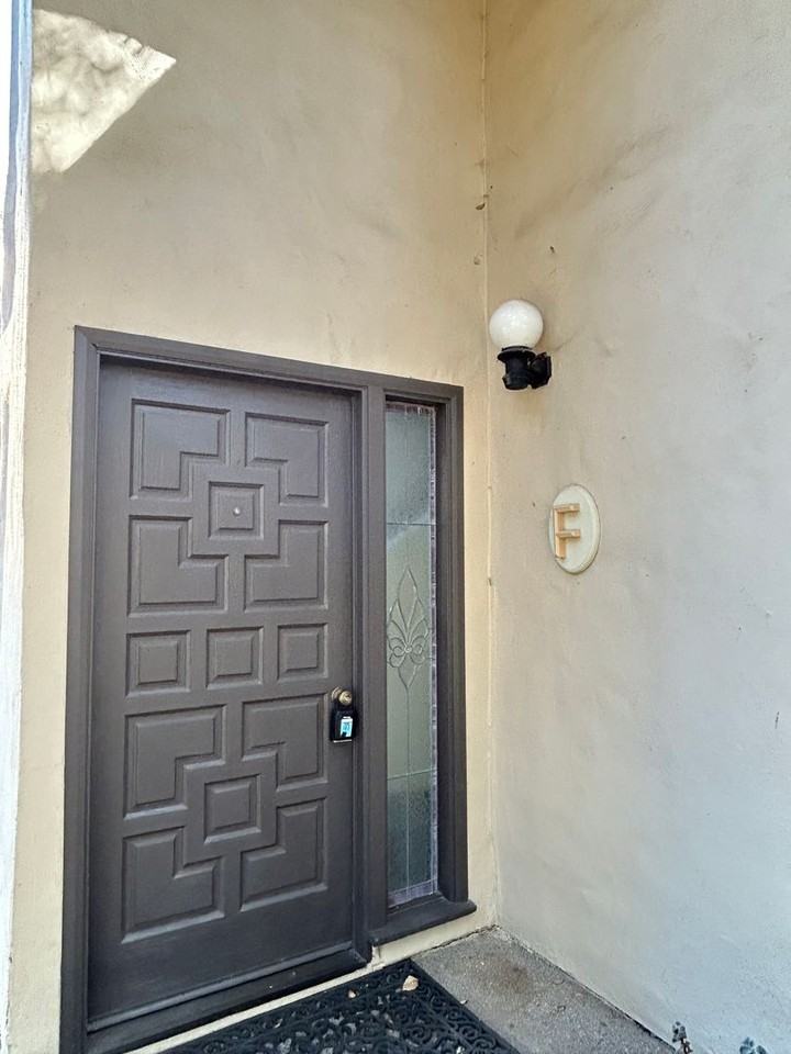 1001 Creekside Way #F - Photo 2 of 24