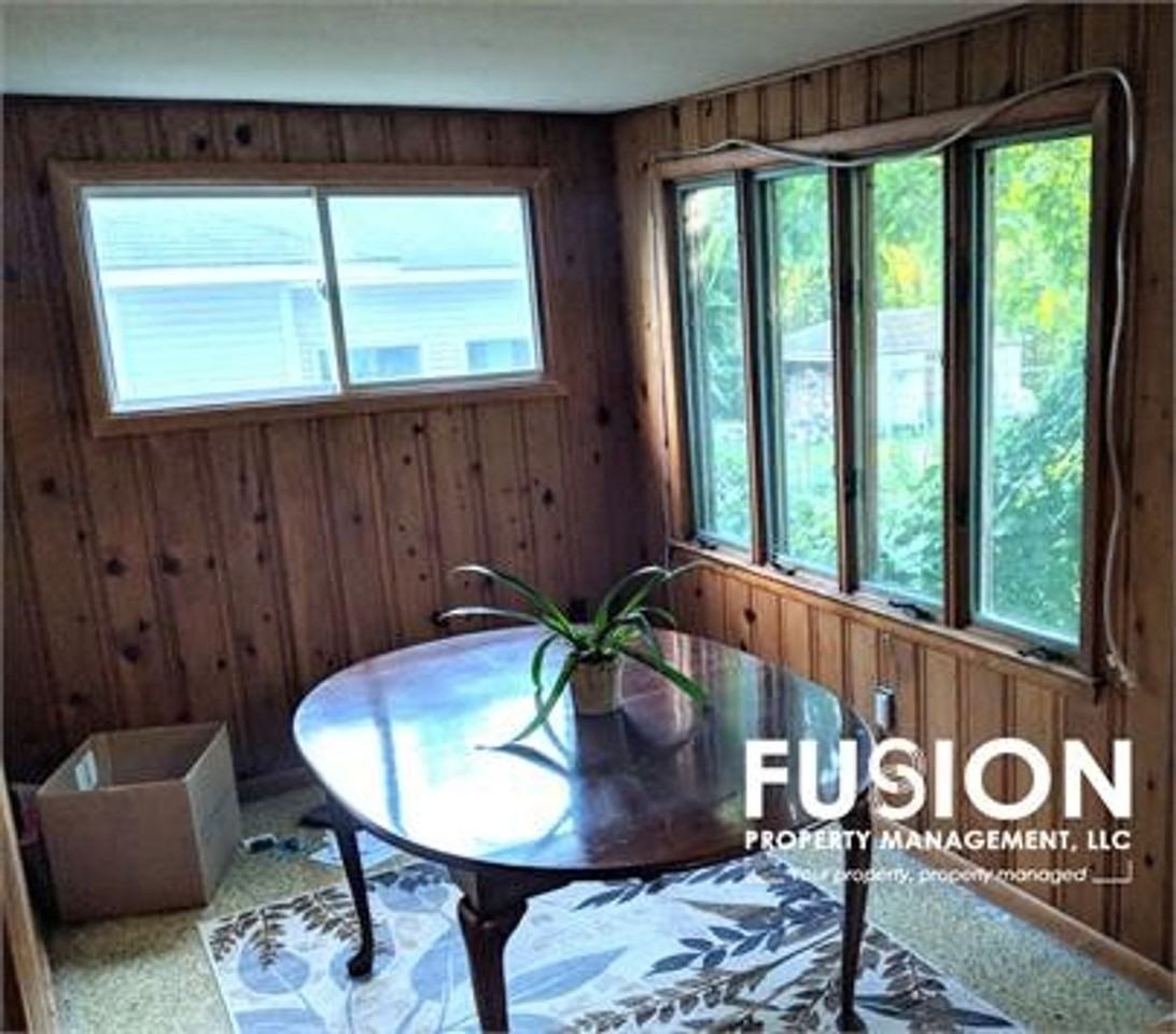 6 Warner Ave - Photo 4 of 11