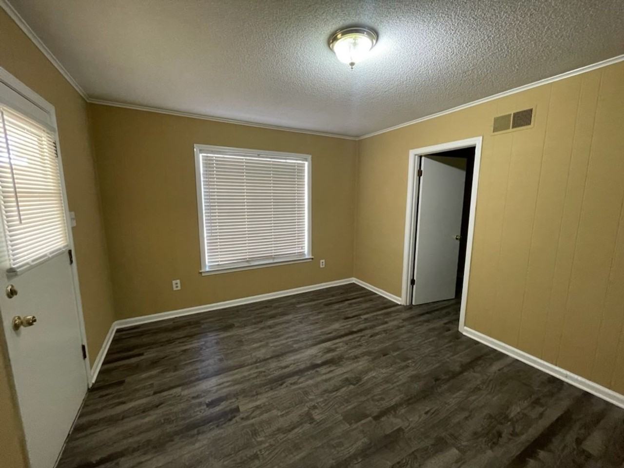 1757 Custer Dr - Photo 6 of 10