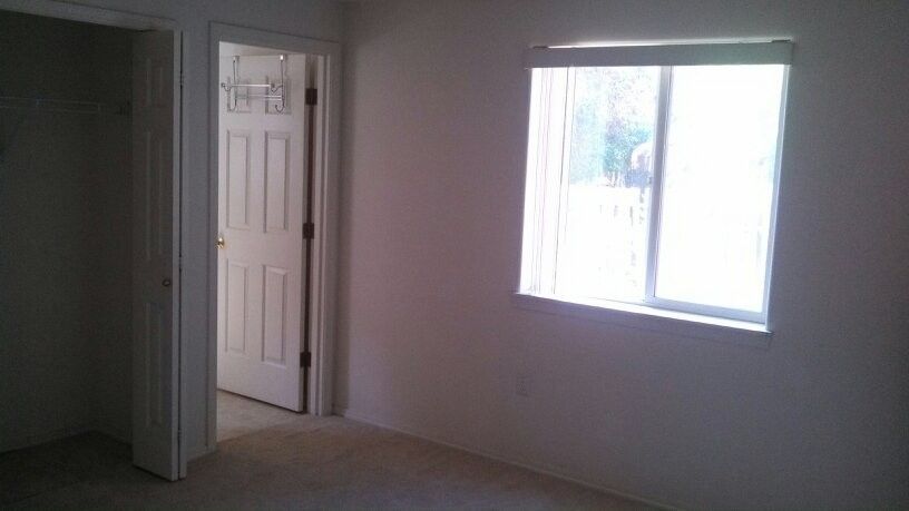 3035 Ne Buel Dr - Photo 6 of 12
