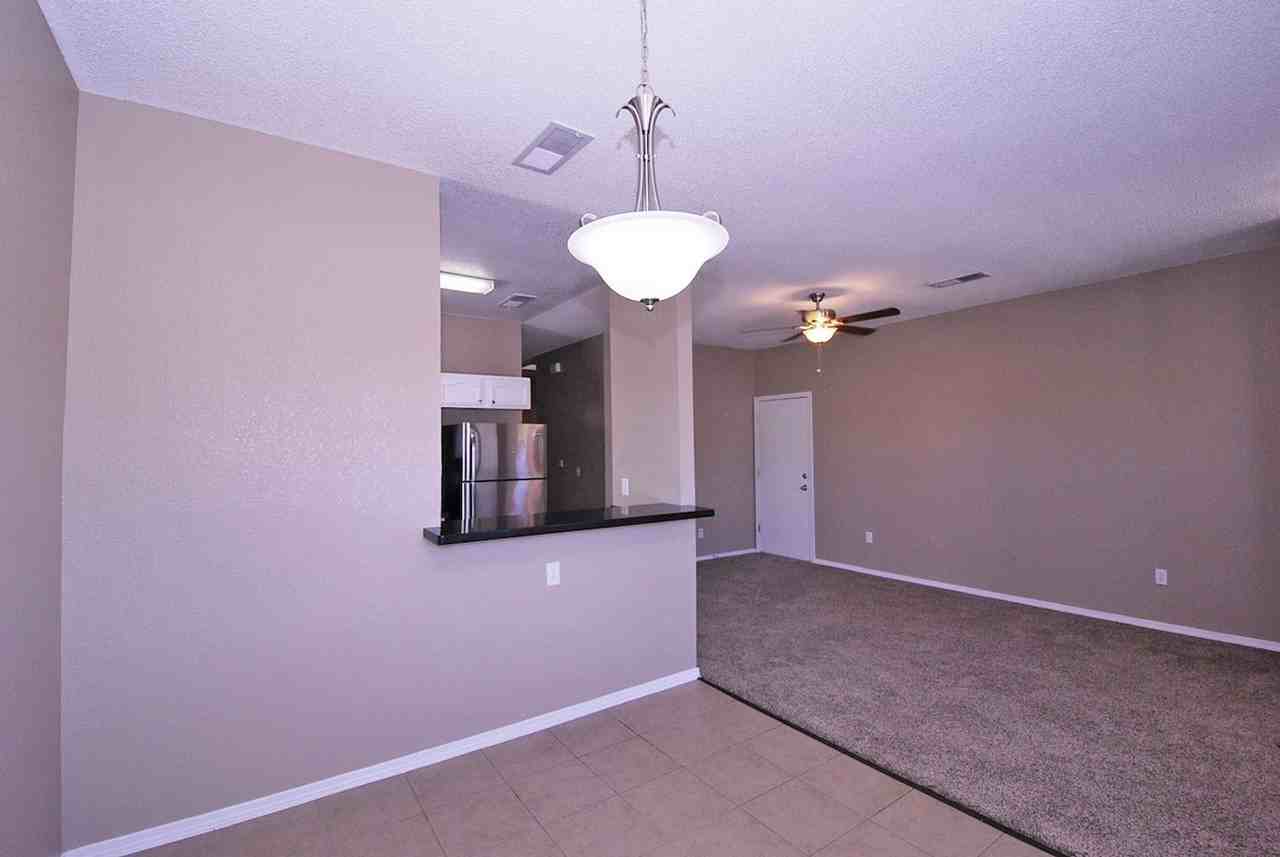 14344 Venecia Dr - Photo 5 of 19
