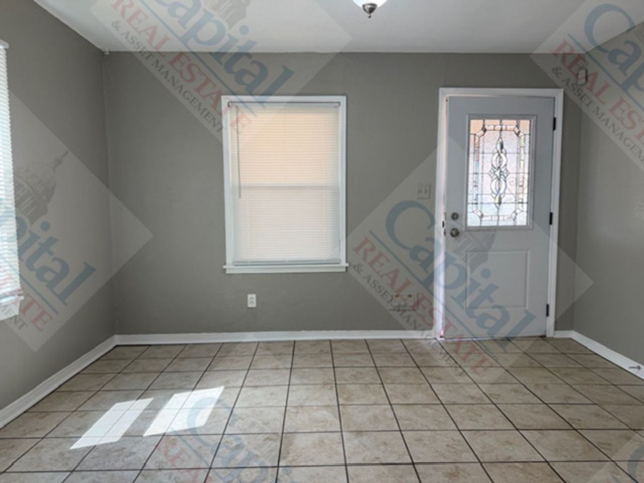 4422 Ne 16th Ter - Photo 3 of 35
