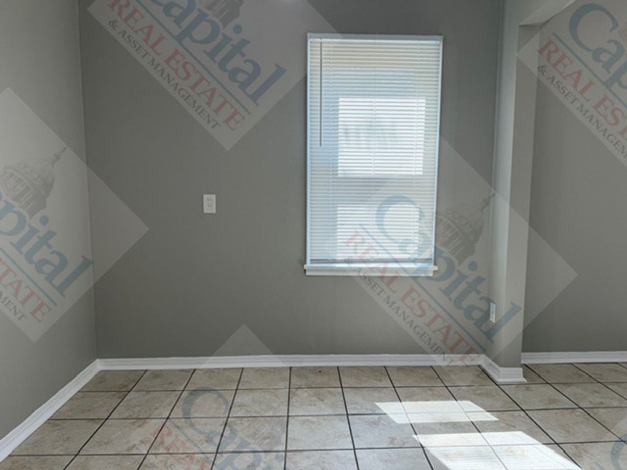 4422 Ne 16th Ter - Photo 5 of 35