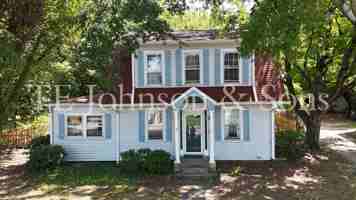 featured image of 817 S Hawthorne Rd