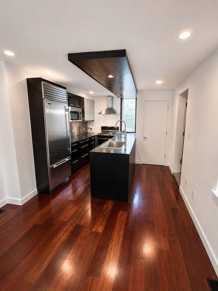 1345 E Berks St - Photo 5 of 34