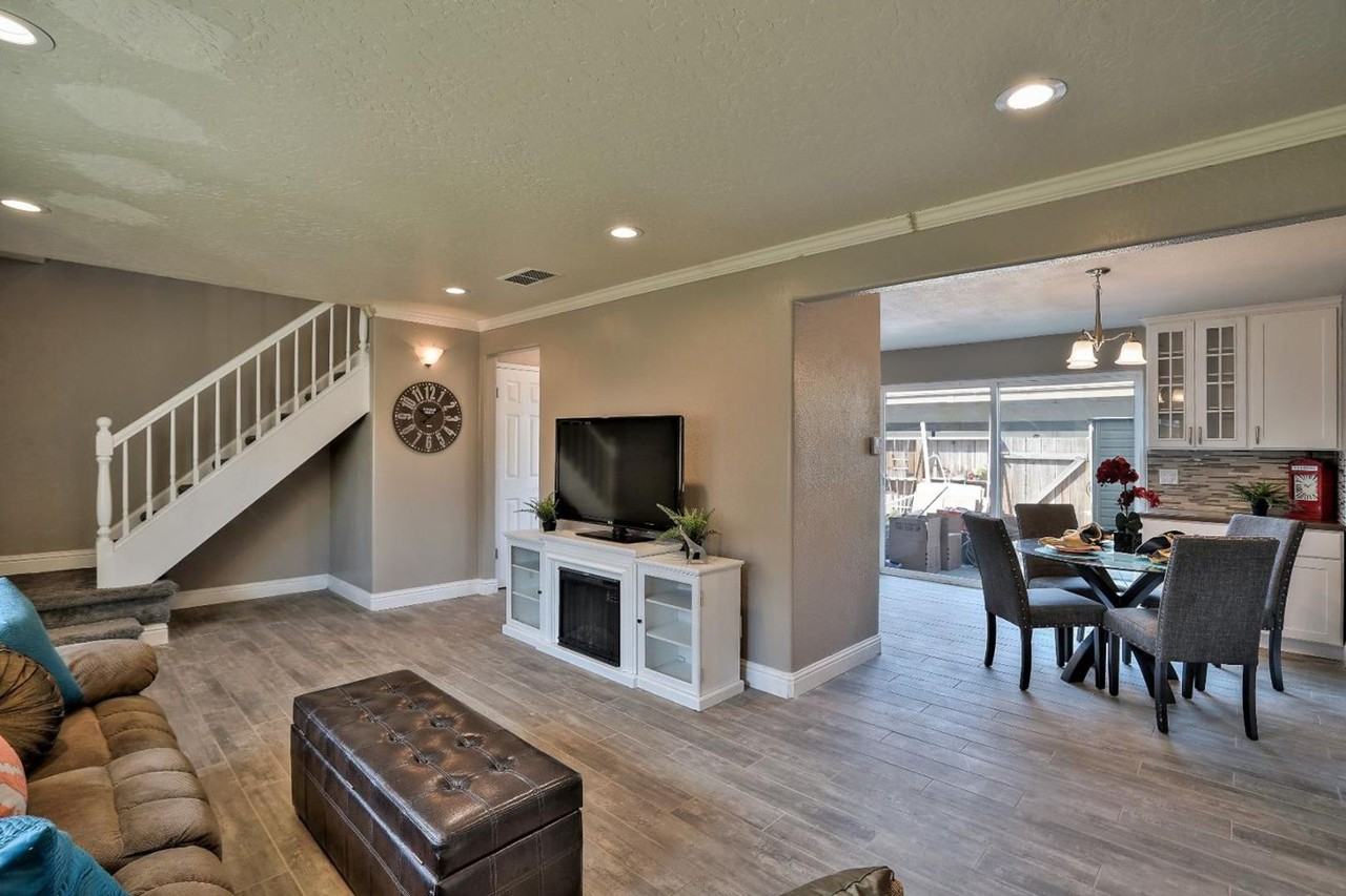 34626 Greenstone Cmn - Photo 4 of 14