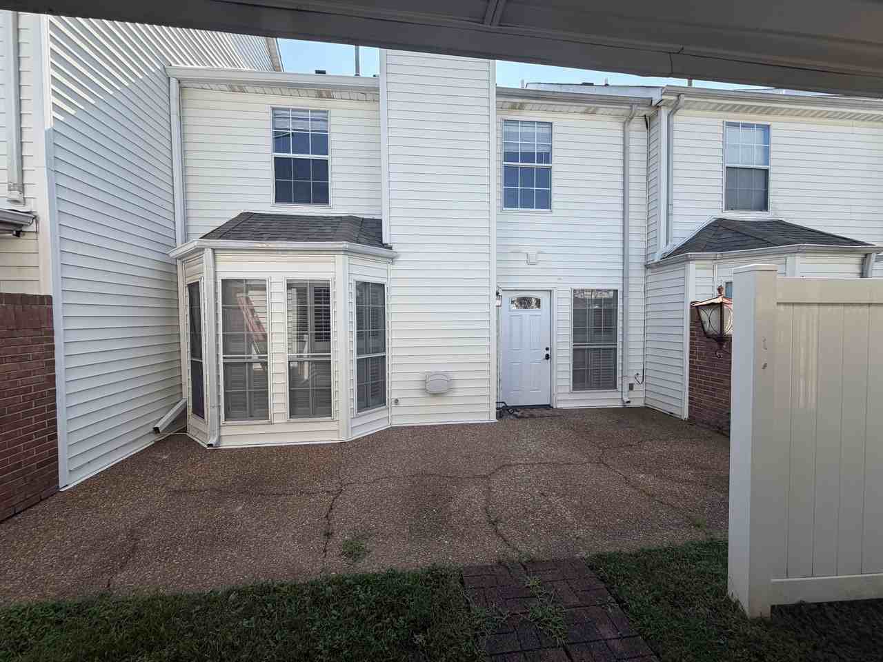 755 E Northfield Blvd #1 - Photo 2 of 12