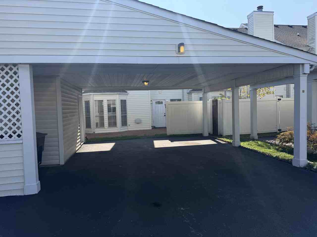 755 E Northfield Blvd #1 - Photo 3 of 12