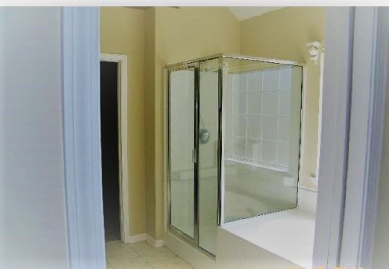 256 Silver Brook Cir - Photo 5 of 7