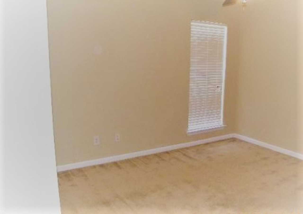 256 Silver Brook Cir - Photo 7 of 7