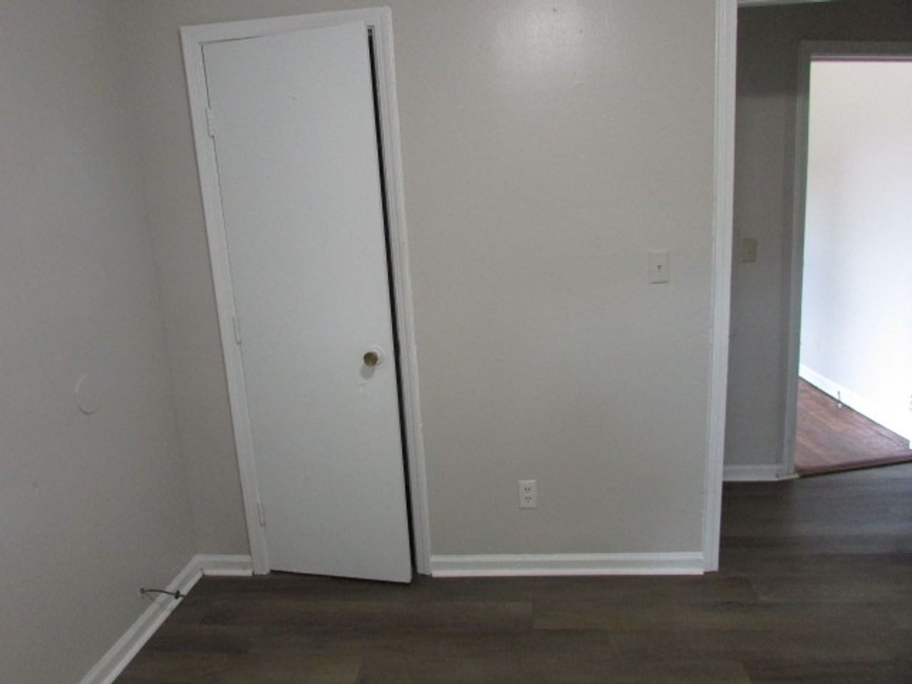 207 Montreat St - Photo 5 of 9