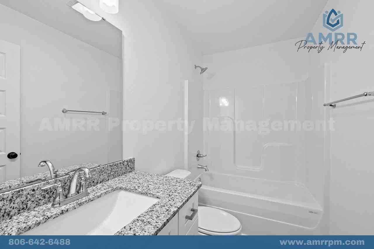 1107 Sw 3rd Ave - Photo 7 of 25