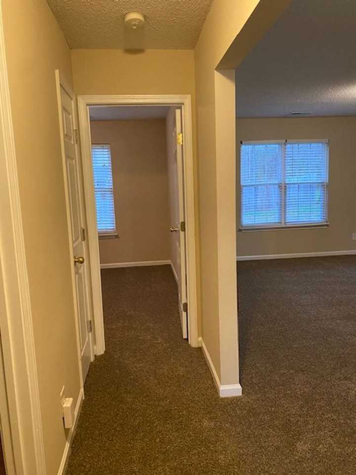 4713 Fewell Rd - Photo 5 of 13