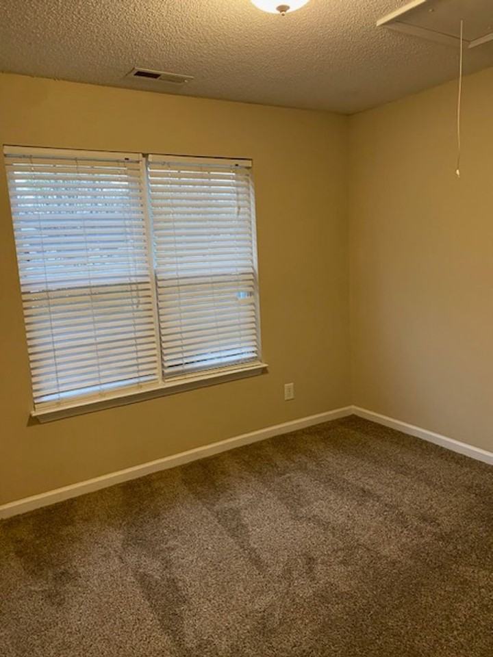 4713 Fewell Rd - Photo 6 of 13