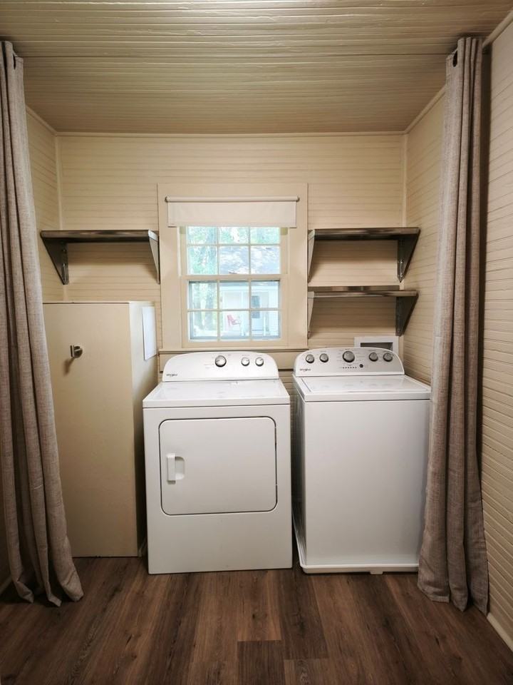 420 Manning Ave - Photo 5 of 11
