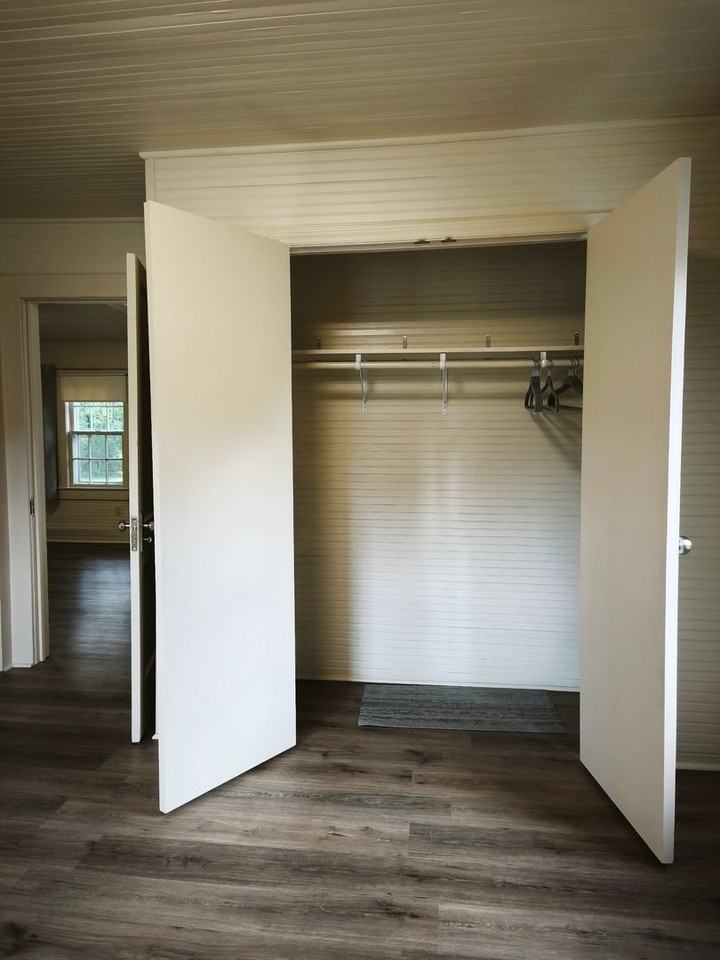 420 Manning Ave - Photo 6 of 11