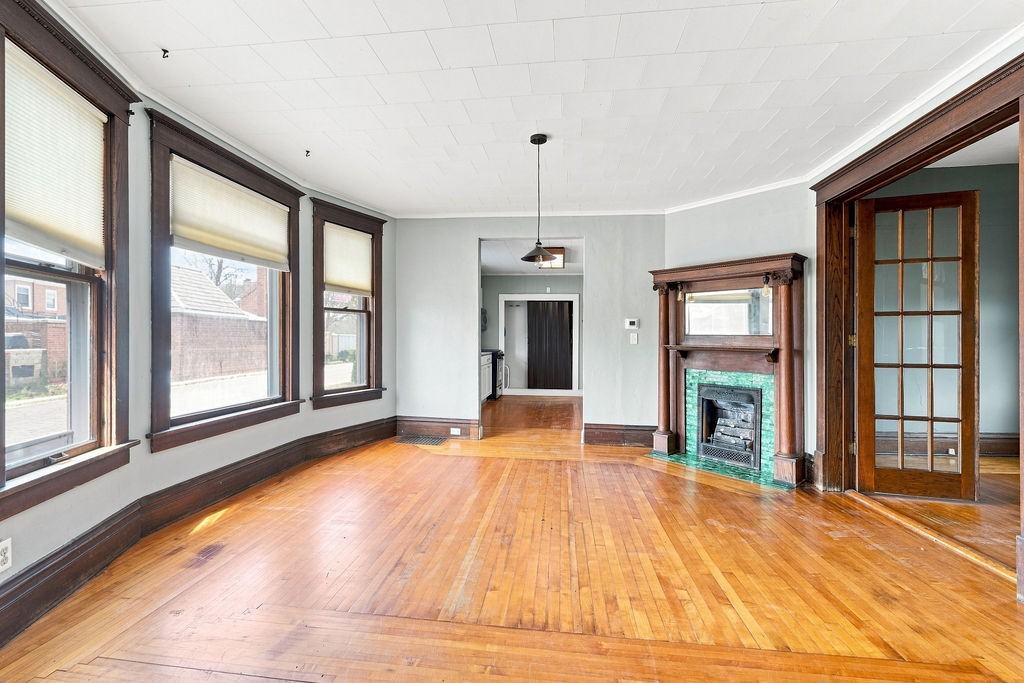 314 Otter Ave - Photo 2 of 11