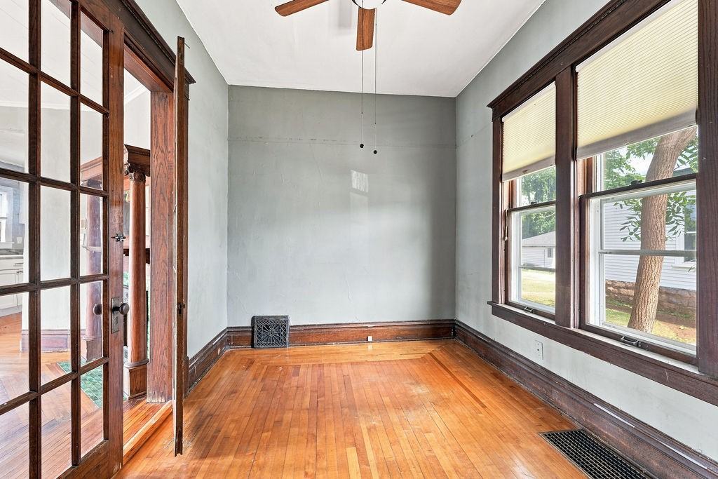 314 Otter Ave - Photo 7 of 11