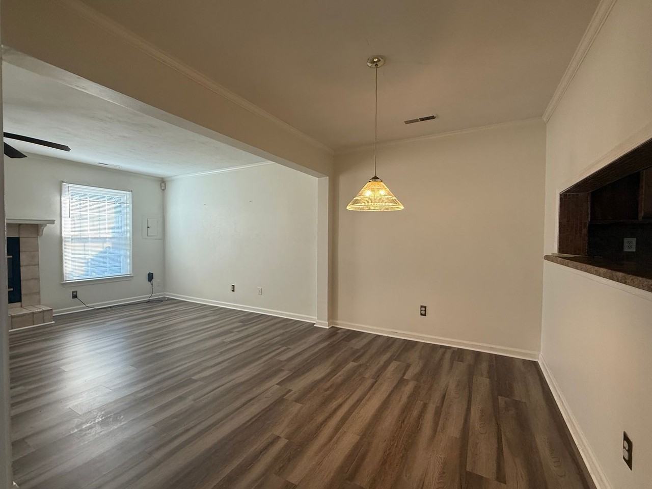 1118 Hillock Xing - Photo 4 of 19