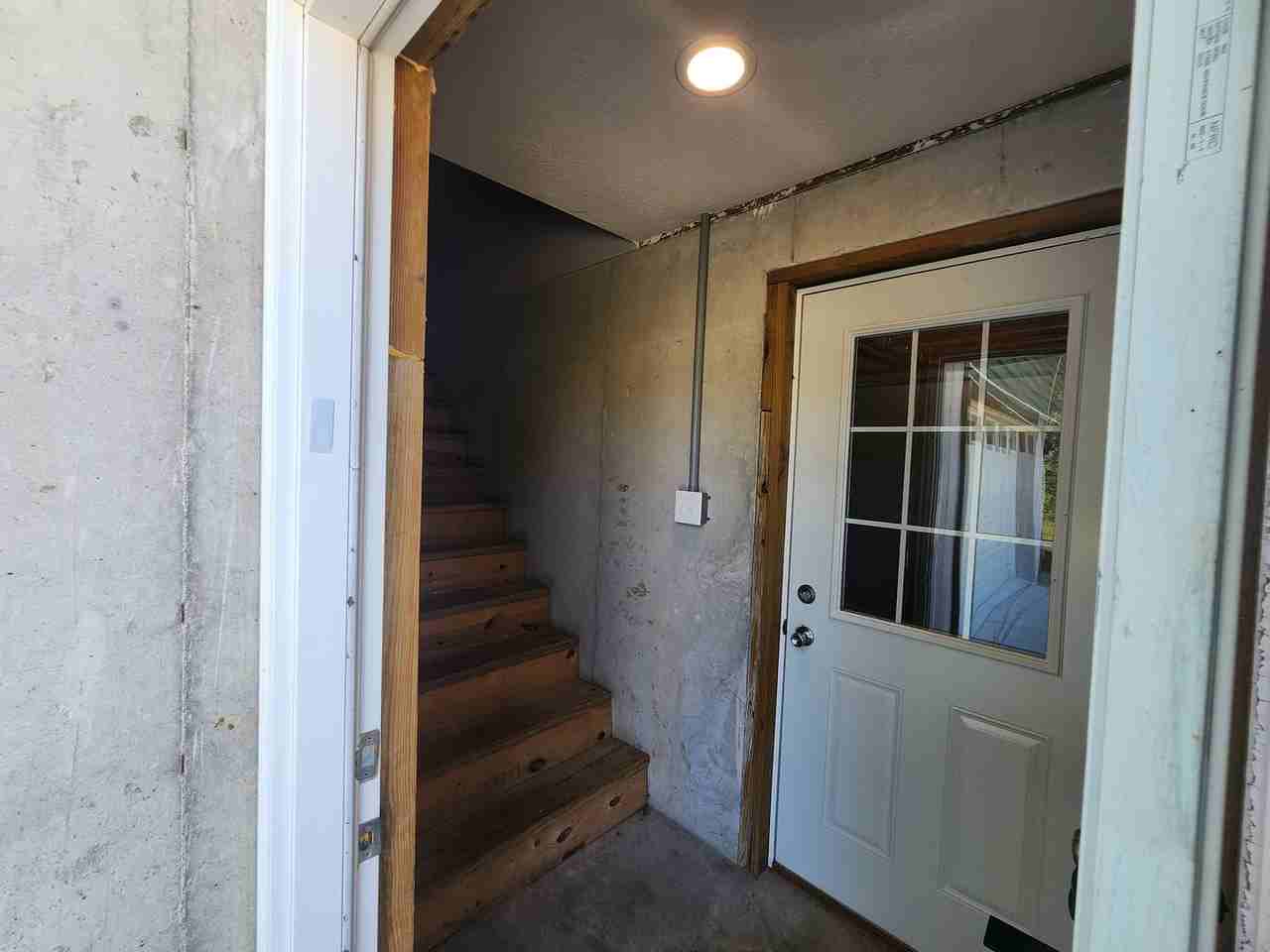 537 N 6th St - Photo 3 of 24