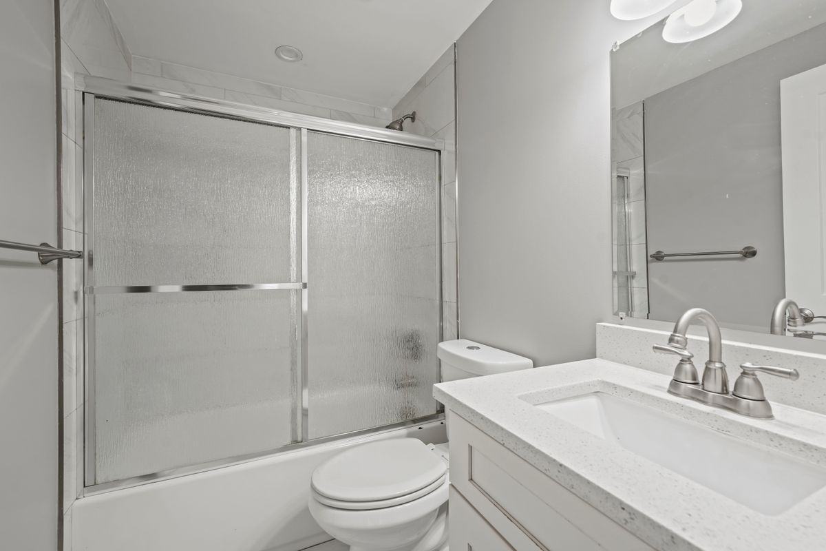 2419 Benning Rd Ne - Photo 4 of 11