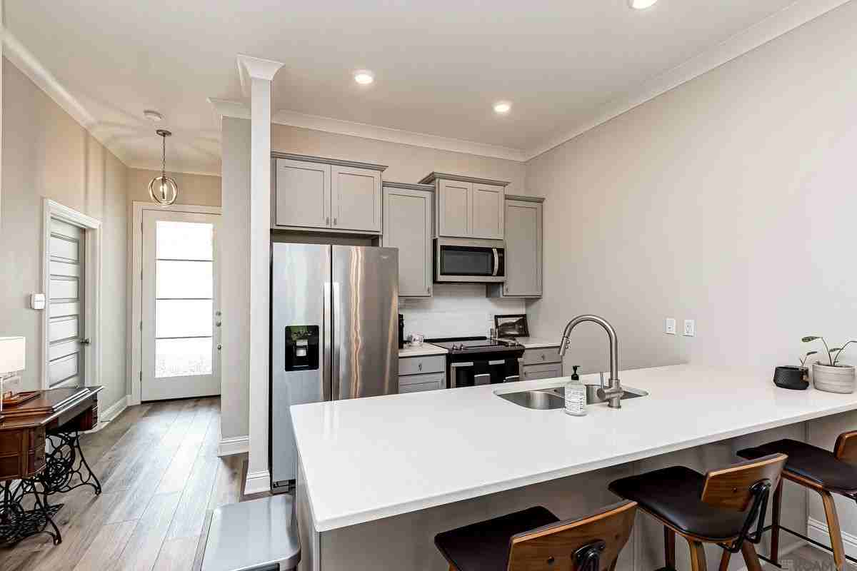 17509 Comfort Blvd - Photo 3 of 21
