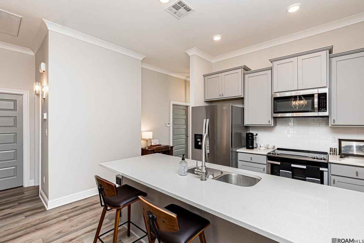 17509 Comfort Blvd - Photo 5 of 21