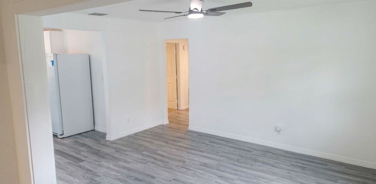 1412 Laurel St - Photo 2 of 23