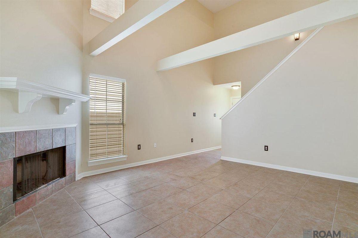 5156 Stumberg Ln - Photo 3 of 15