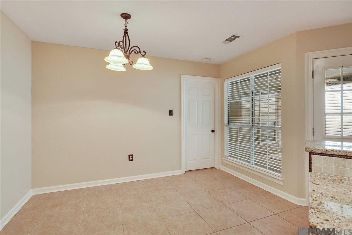 5156 Stumberg Ln - Photo 7 of 15
