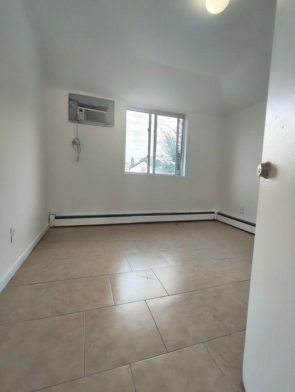 12819 146th St - Photo 4 of 9