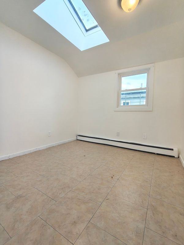 12819 146th St - Photo 5 of 9