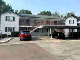 featured image of 1656 S Barlow Ln