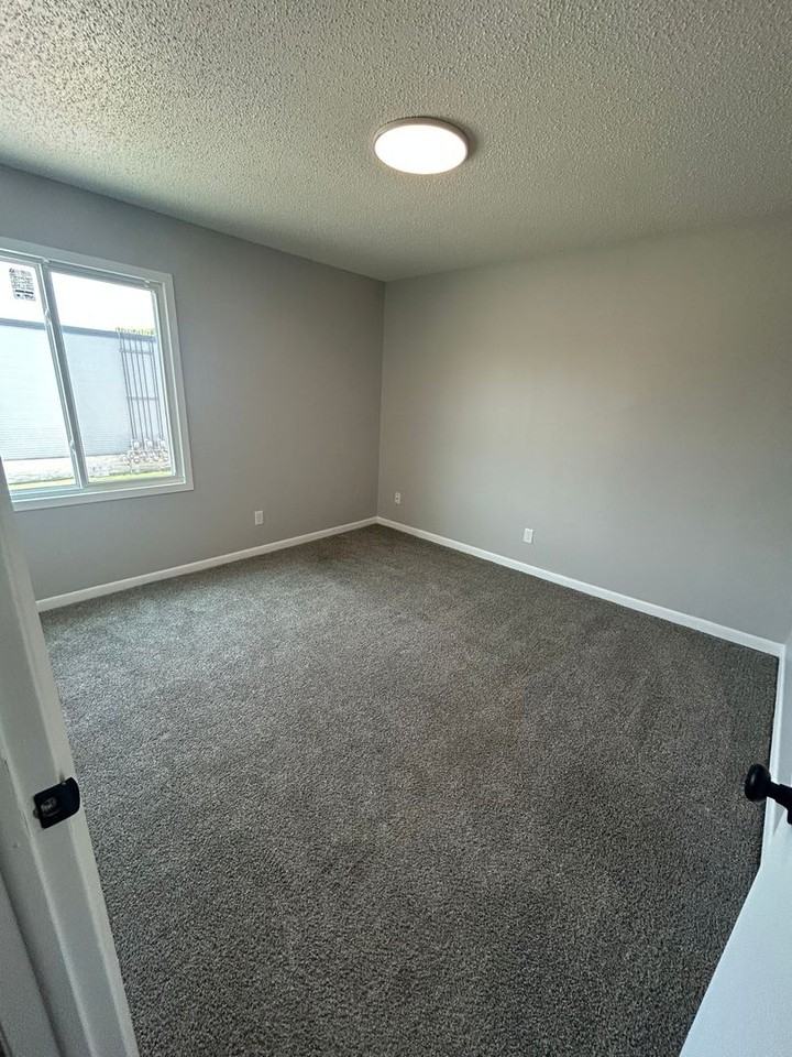 1409 Sunset Dr #201 - Photo 6 of 6