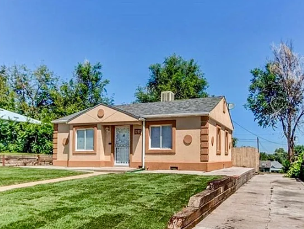 1391 W Custer Pl - Photo 2 of 12