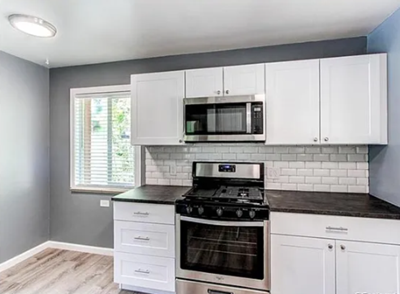 1391 W Custer Pl - Photo 4 of 12