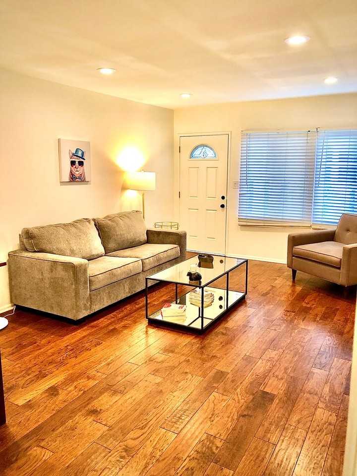 12413 Chandler Blvd - Photo 7 of 19