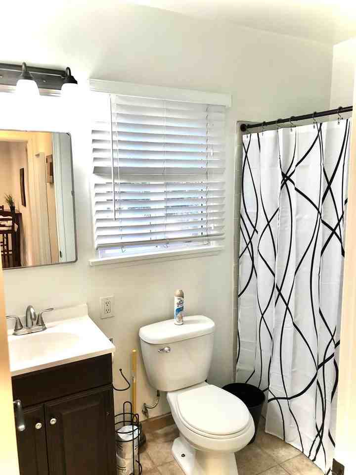12415 Chandler Blvd - Photo 7 of 16