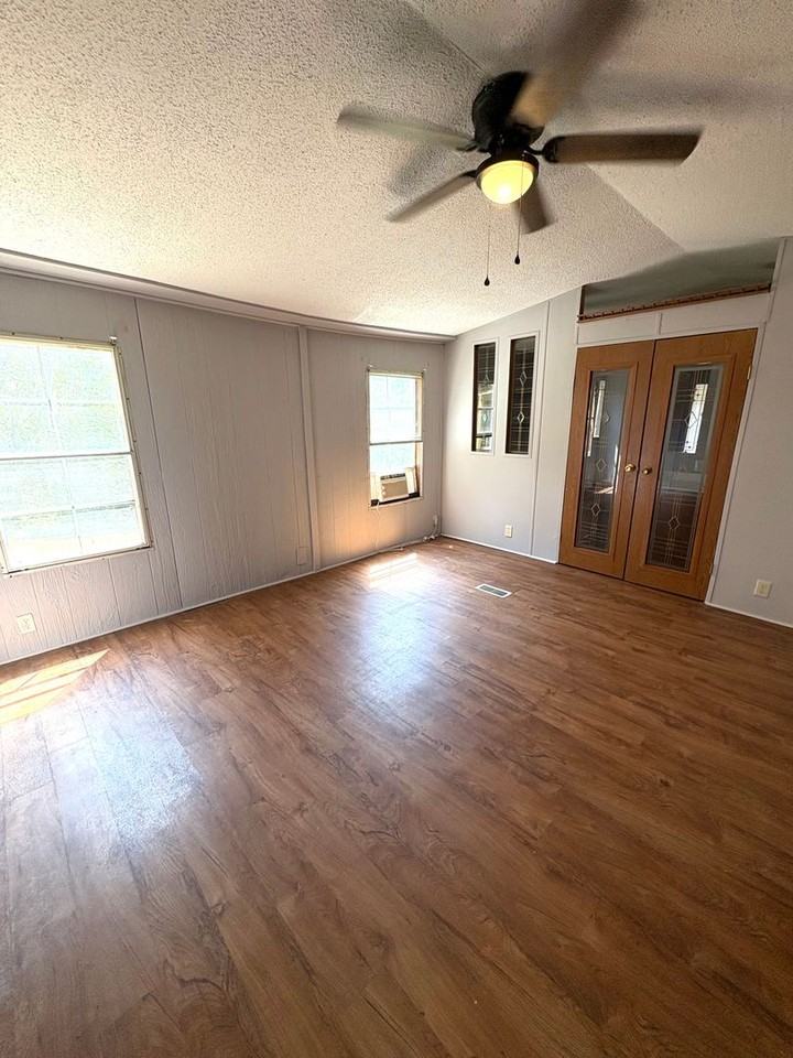 1498 Siddens Rd - Photo 6 of 10