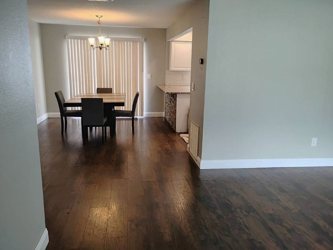 3055 Pan American Blvd - Photo 3 of 23
