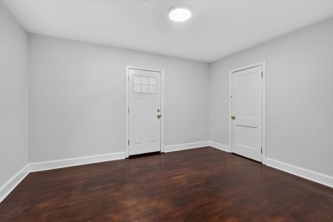 4336 45th St Nw - Photo 4 of 50
