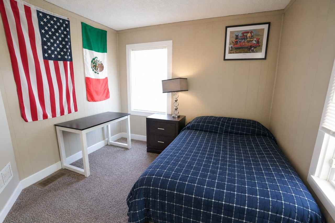 636 Golfview Dr - Photo 6 of 16