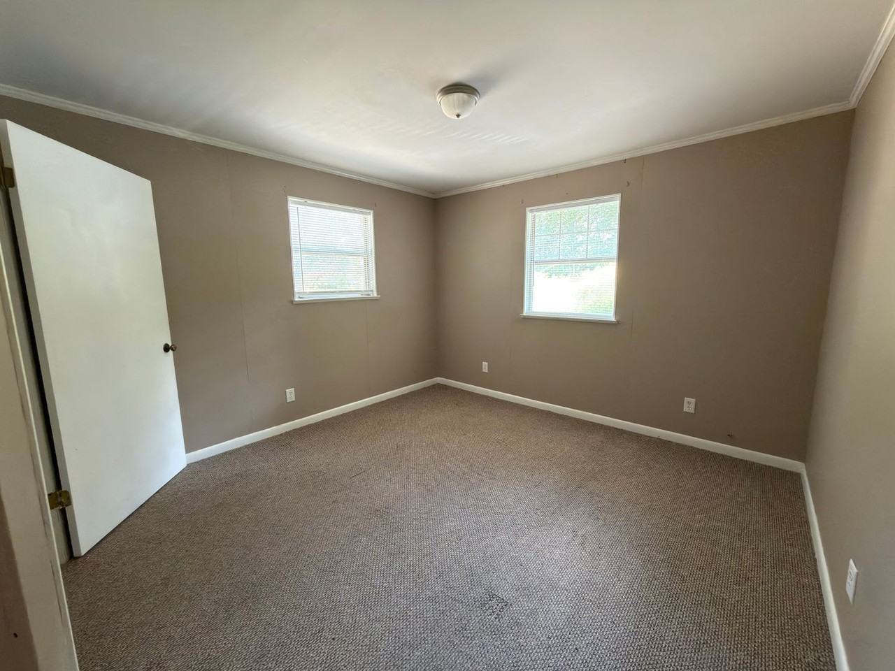 1010 Thompson Springs Rd Se #2 - Photo 5 of 6
