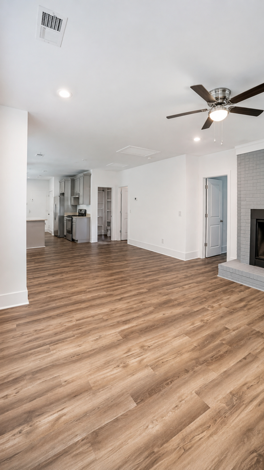 1100 Lancaster St Apt A - Photo 5 of 18