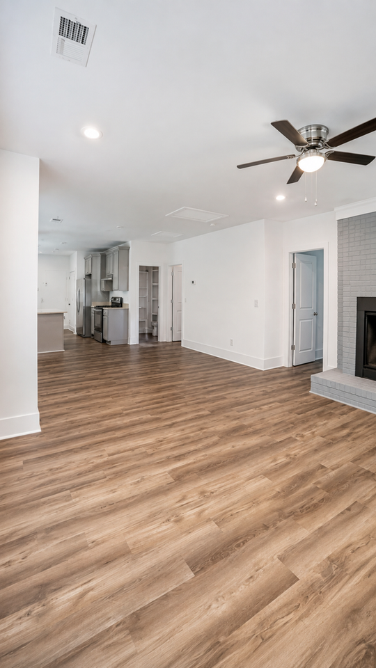 1100 Lancaster St Apt A - Photo 6 of 18